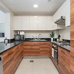 Exclusive 1 Bedroom Marina View